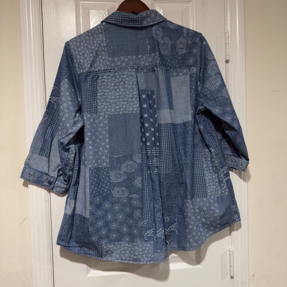 Joan Rivers Patchwork Denim Button Front Shirt Ja… - image 6